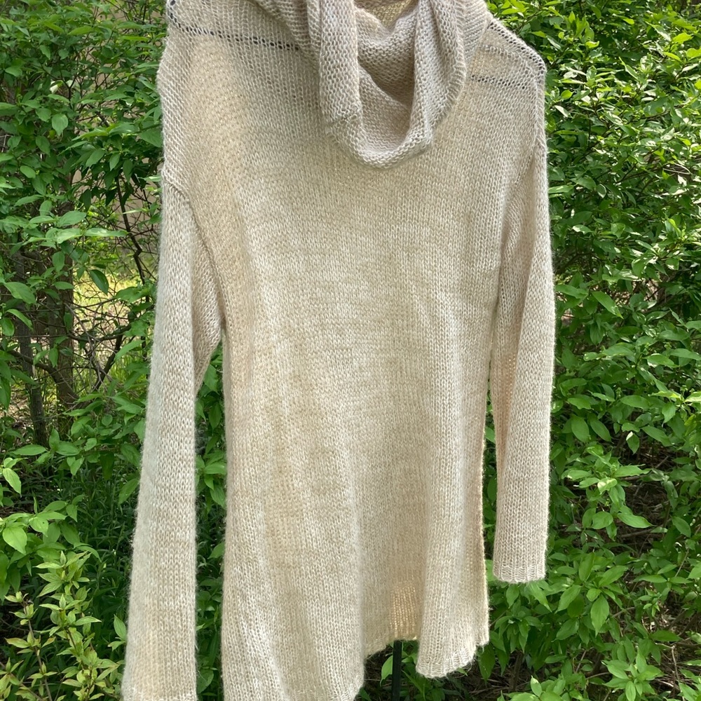 H&M sweater